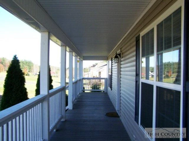 Image number 11 for the current listing
