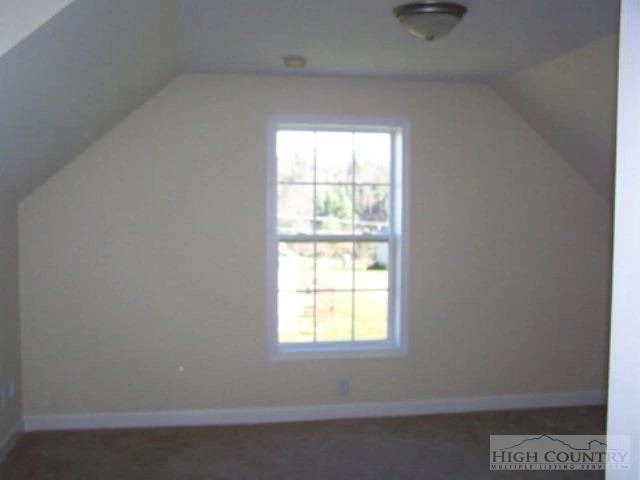 Image number 15 for the current listing