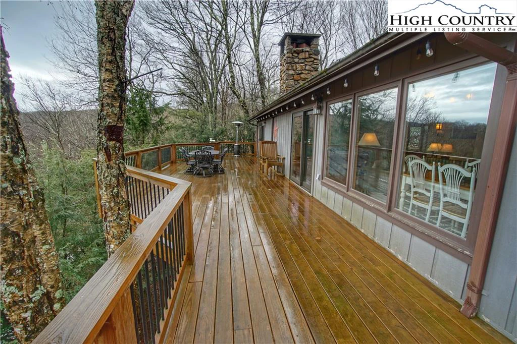Image number 10 for the current listing