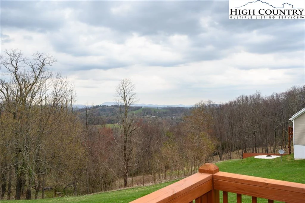Image number 18 for the current listing