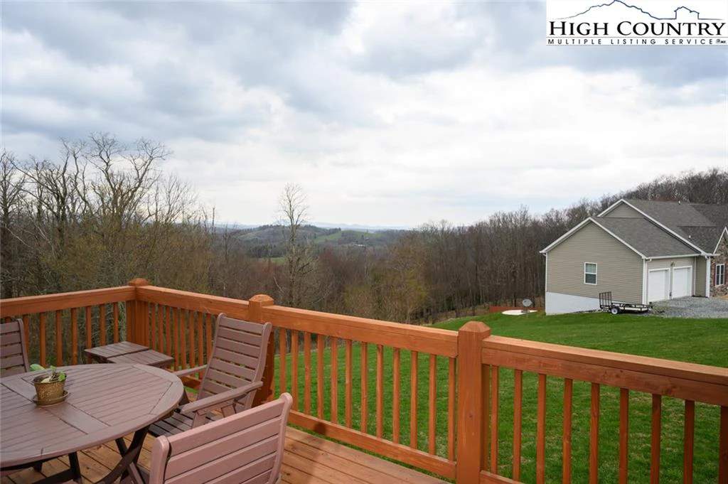Image number 21 for the current listing