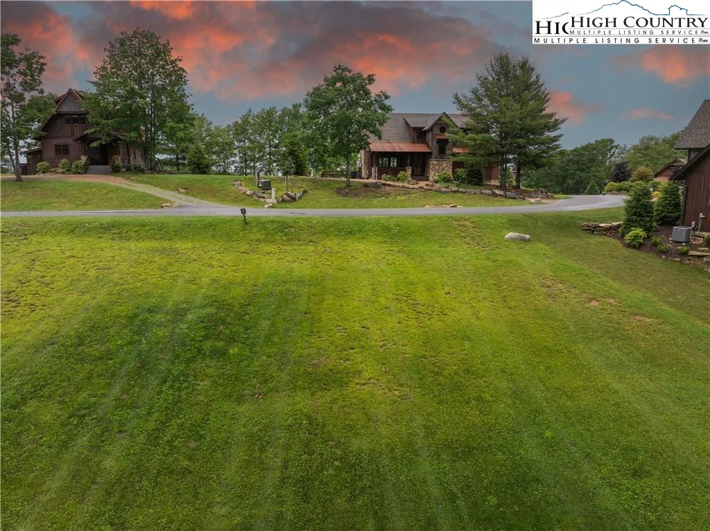 Image number 10 for the current listing