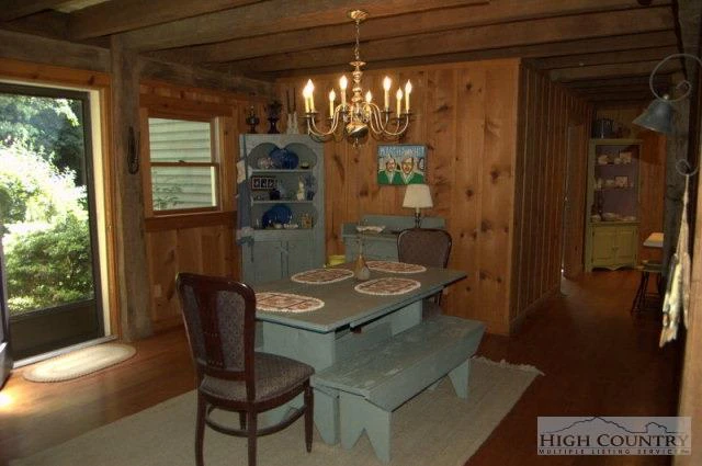 Image number 5 for the current listing