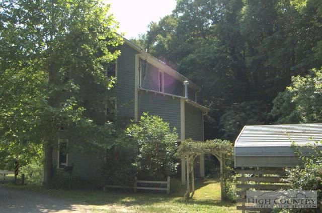Image number 21 for the current listing