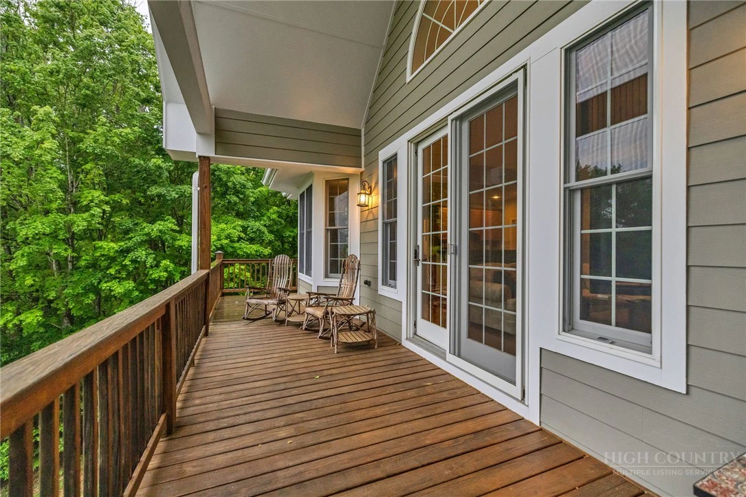 Image number 12 for the current listing