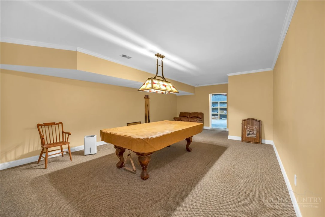 Image number 2 for the current listing