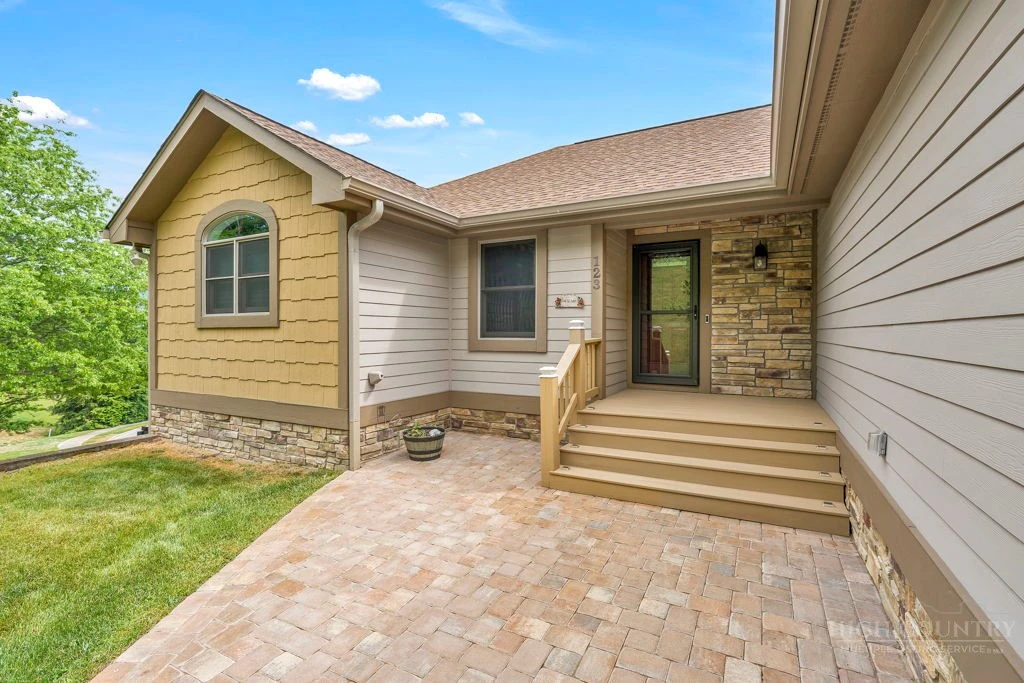 Image number 6 for the current listing