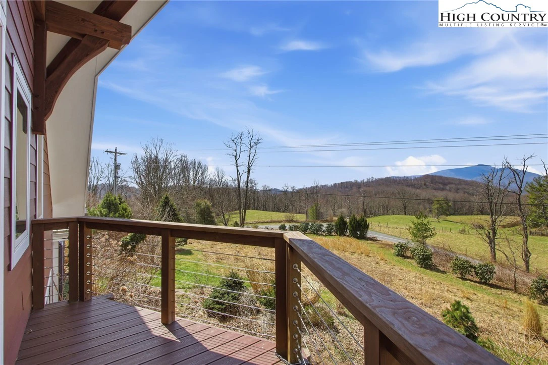 Image number 18 for the current listing