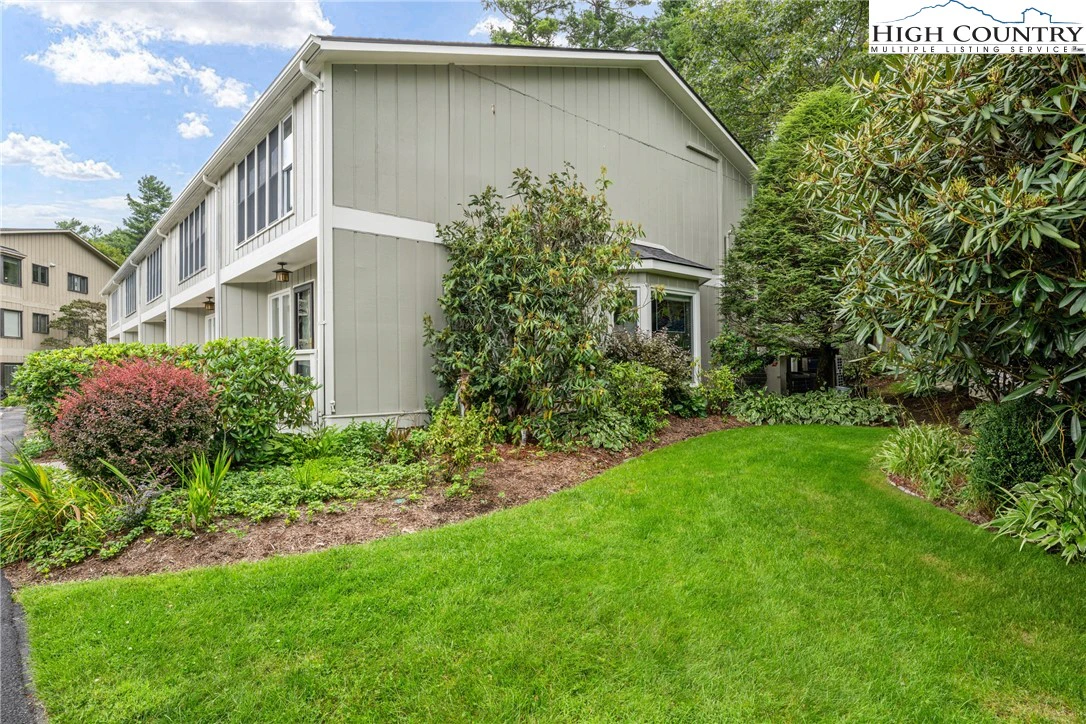 Image number 3 for the current listing