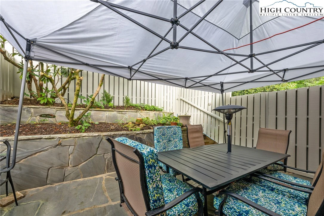 Image number 5 for the current listing