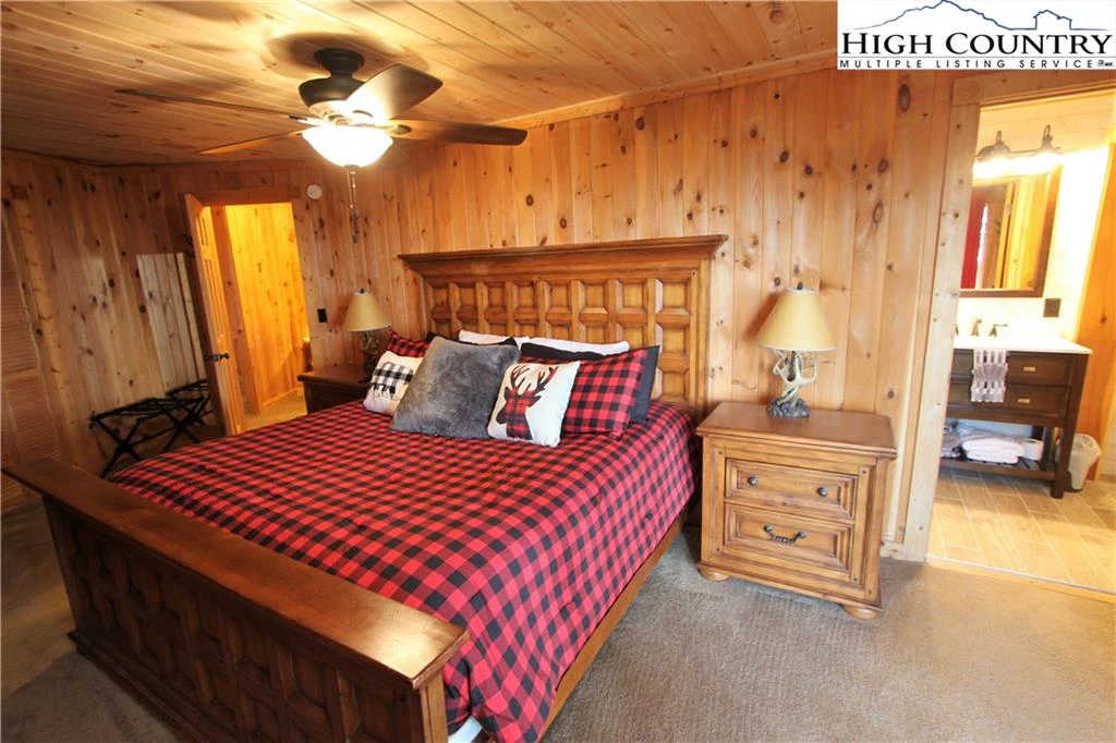 Image number 7 for the current listing