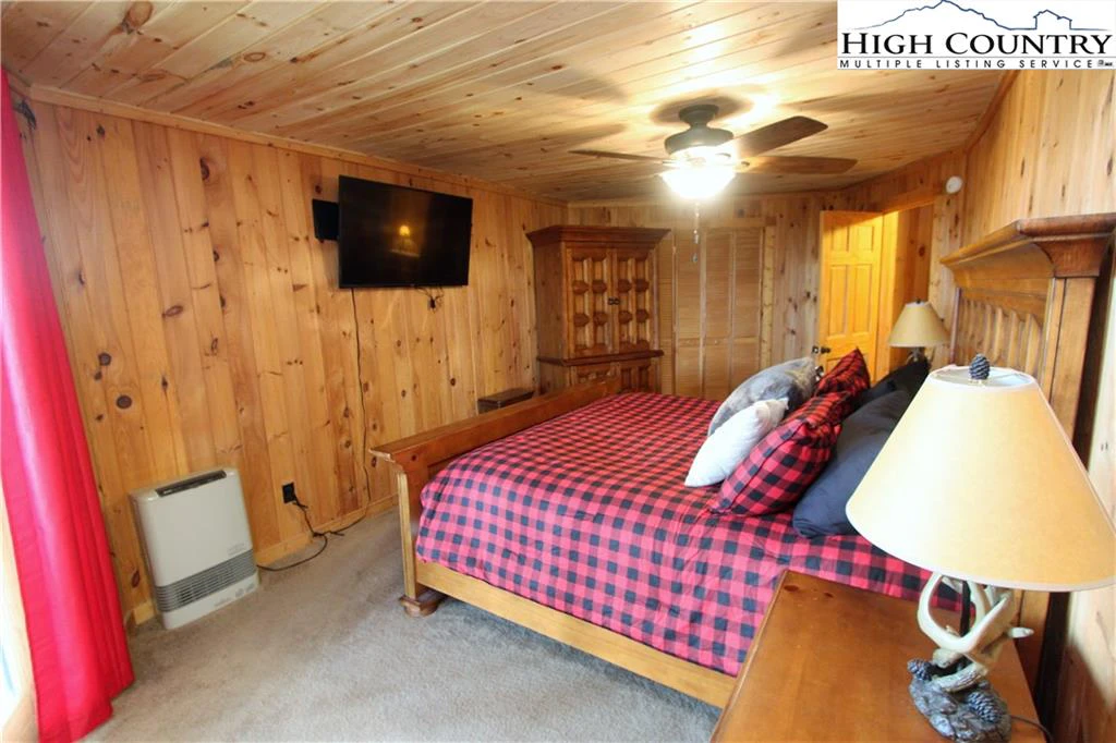 Image number 6 for the current listing