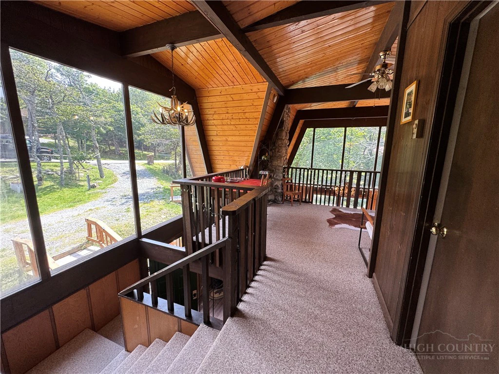 Image number 18 for the current listing