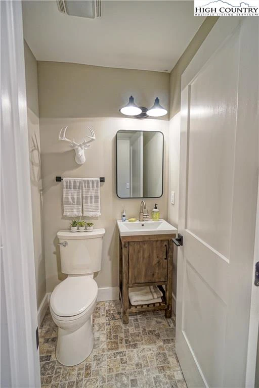 Image number 9 for the current listing