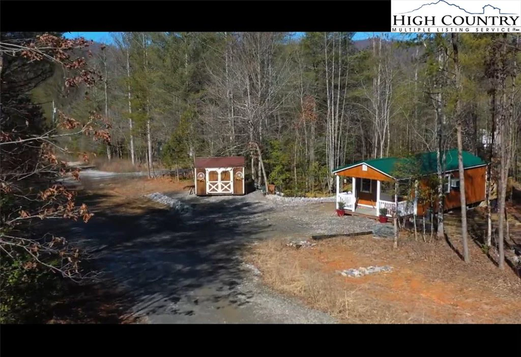 Image number 1 for the current listing