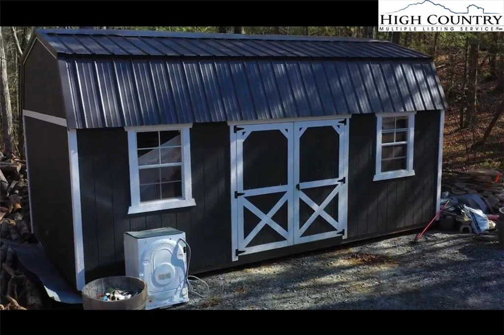 Image number 7 for the current listing