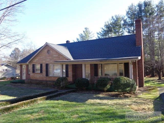 Image number 1 for the current listing