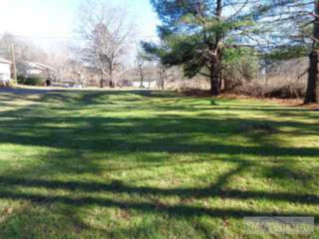 Image number 2 for the current listing
