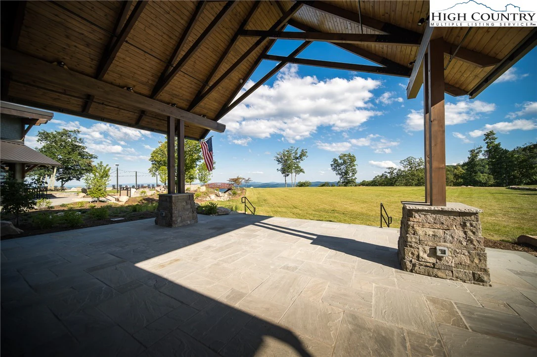 Image number 10 for the current listing