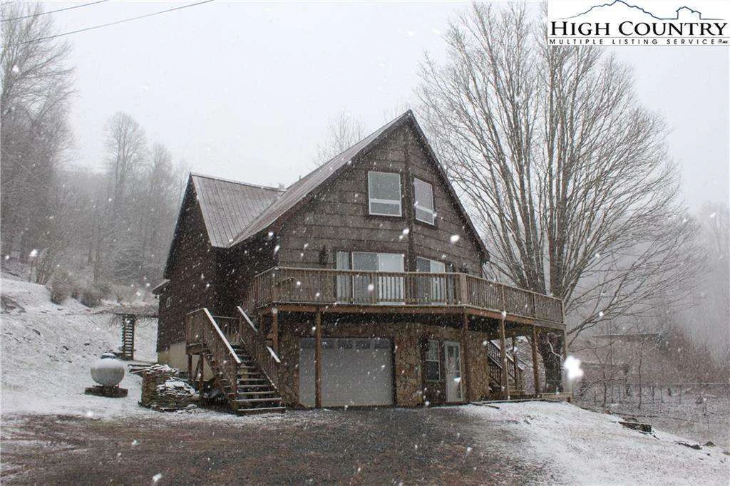 Image number 1 for the current listing