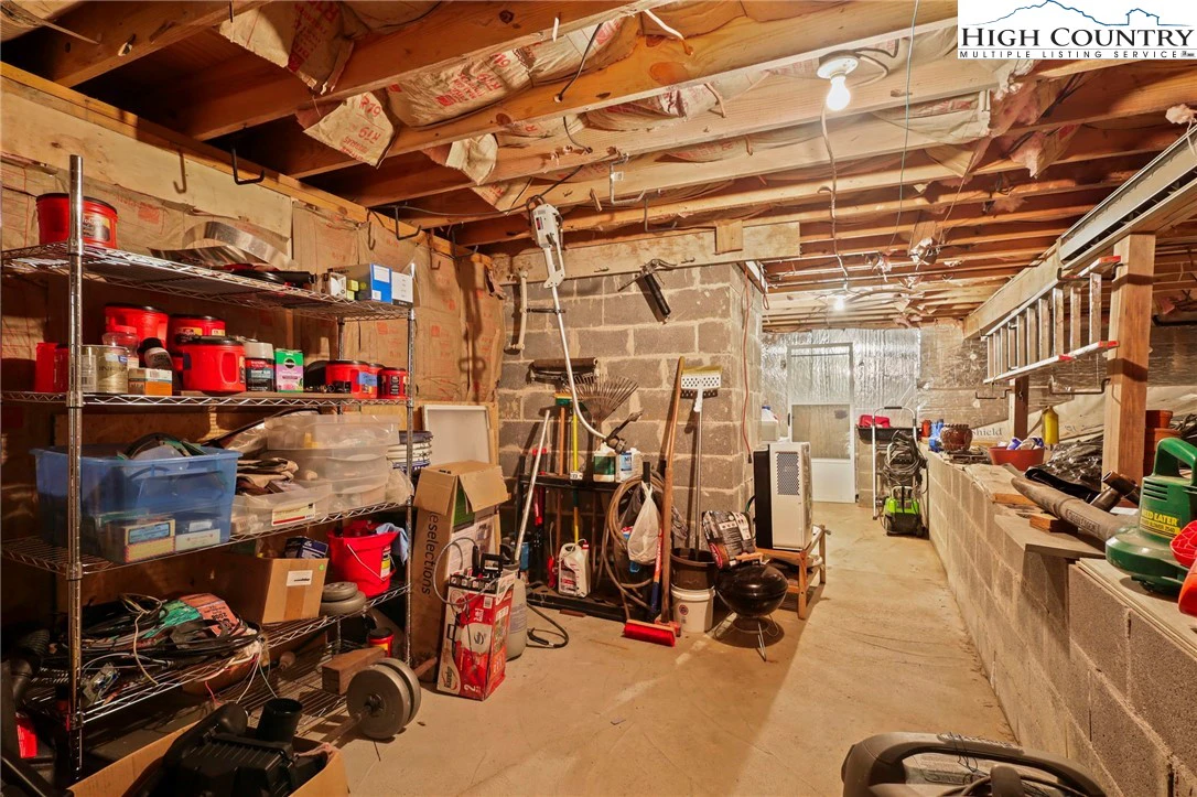 Image number 1 for the current listing