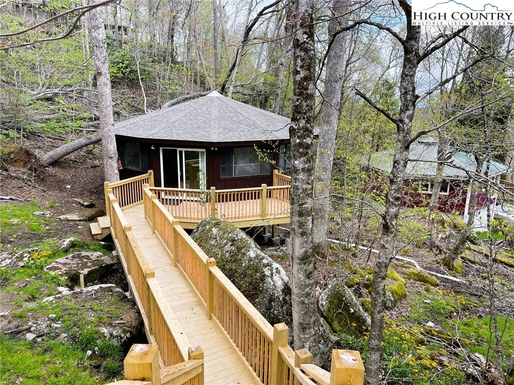 Image number 3 for the current listing