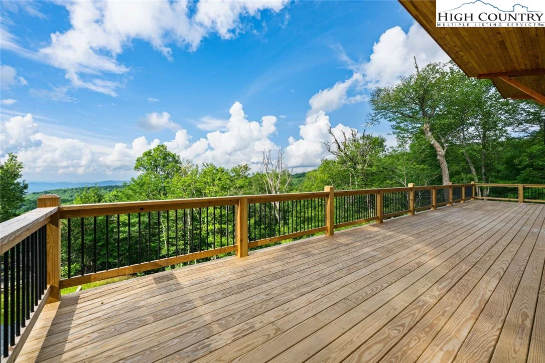 Image number 8 for the current listing