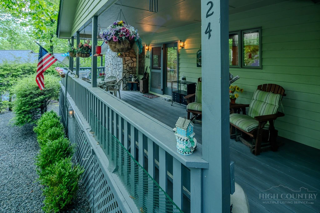 Image number 6 for the current listing