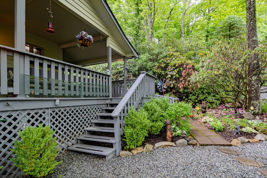Image number 7 for the current listing