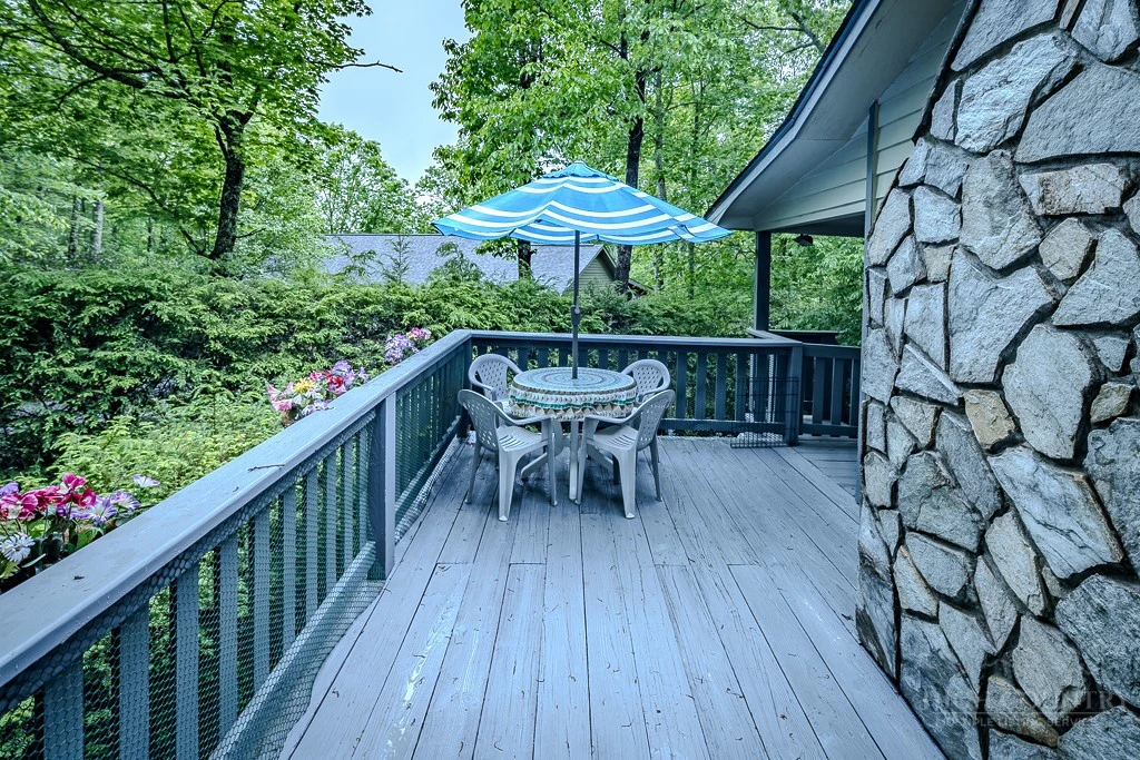 Image number 11 for the current listing
