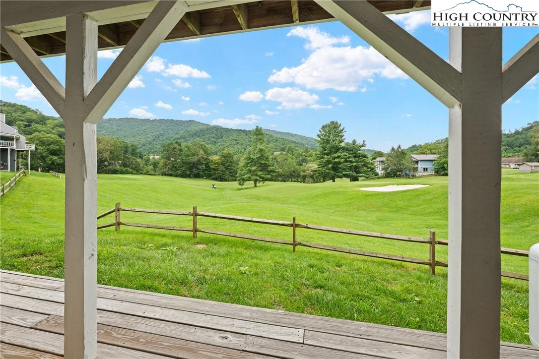 Image number 13 for the current listing