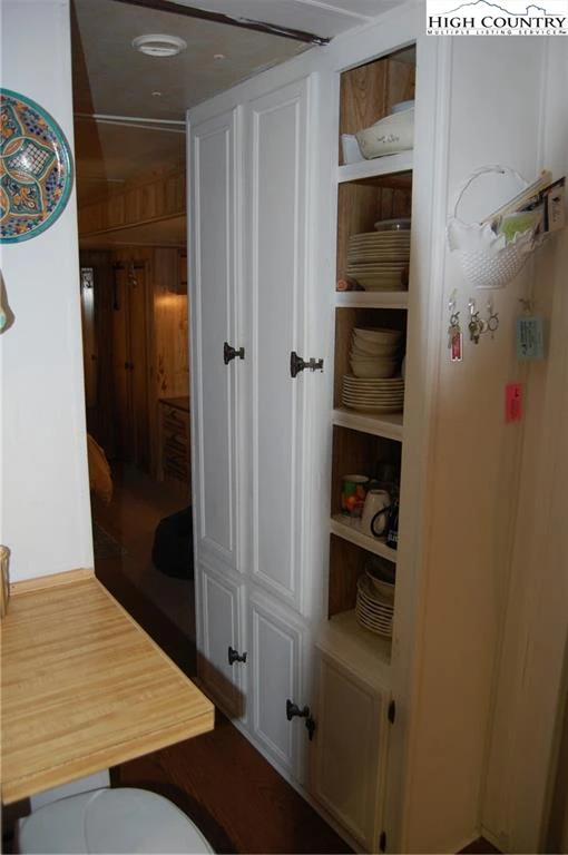 Image number 12 for the current listing