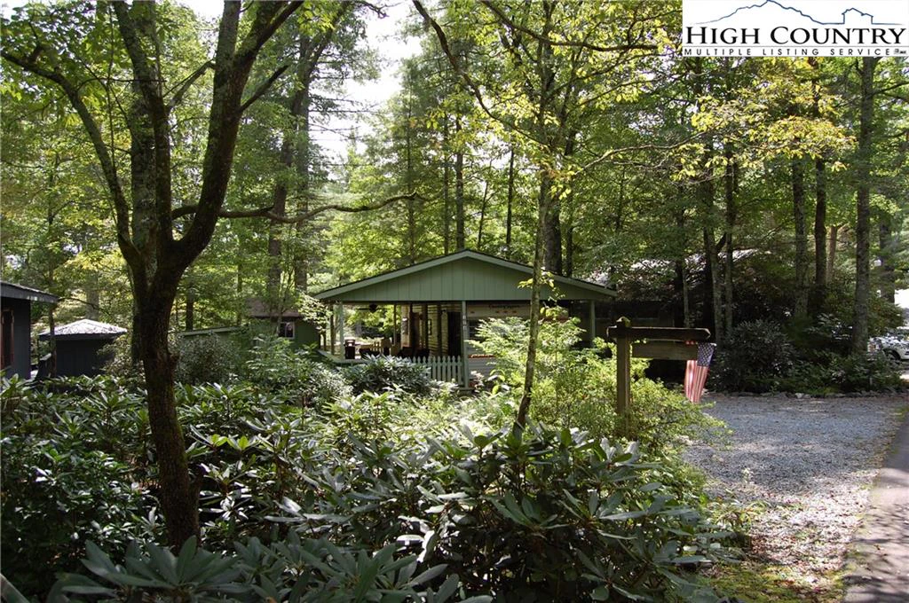 Image number 7 for the current listing