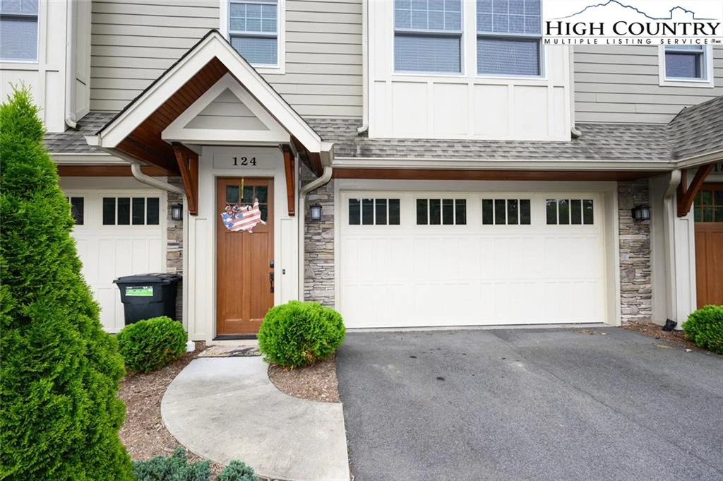 Image number 3 for the current listing