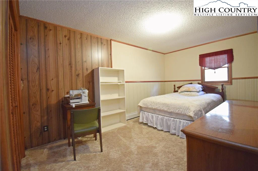 Image number 6 for the current listing