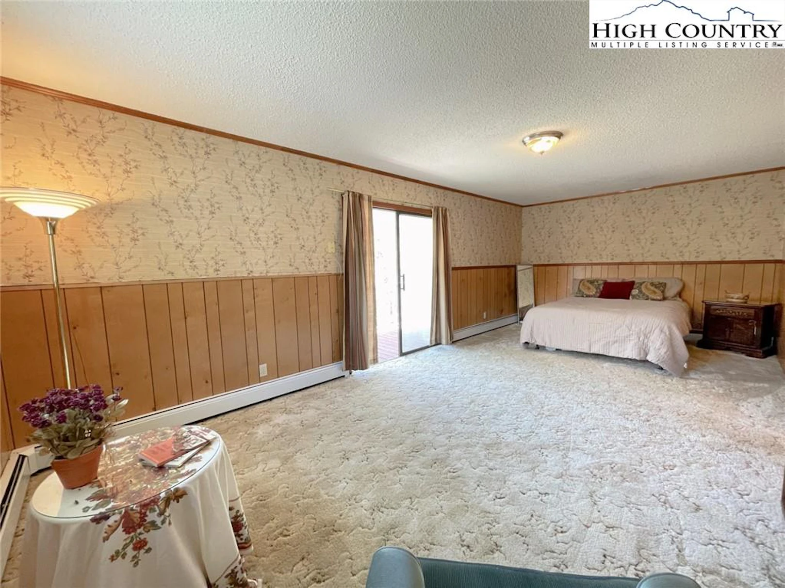 Image number 11 for the current listing