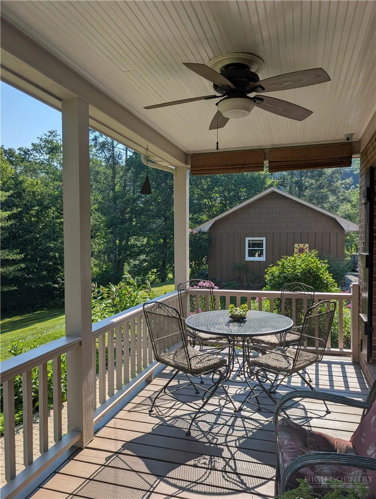Image number 5 for the current listing