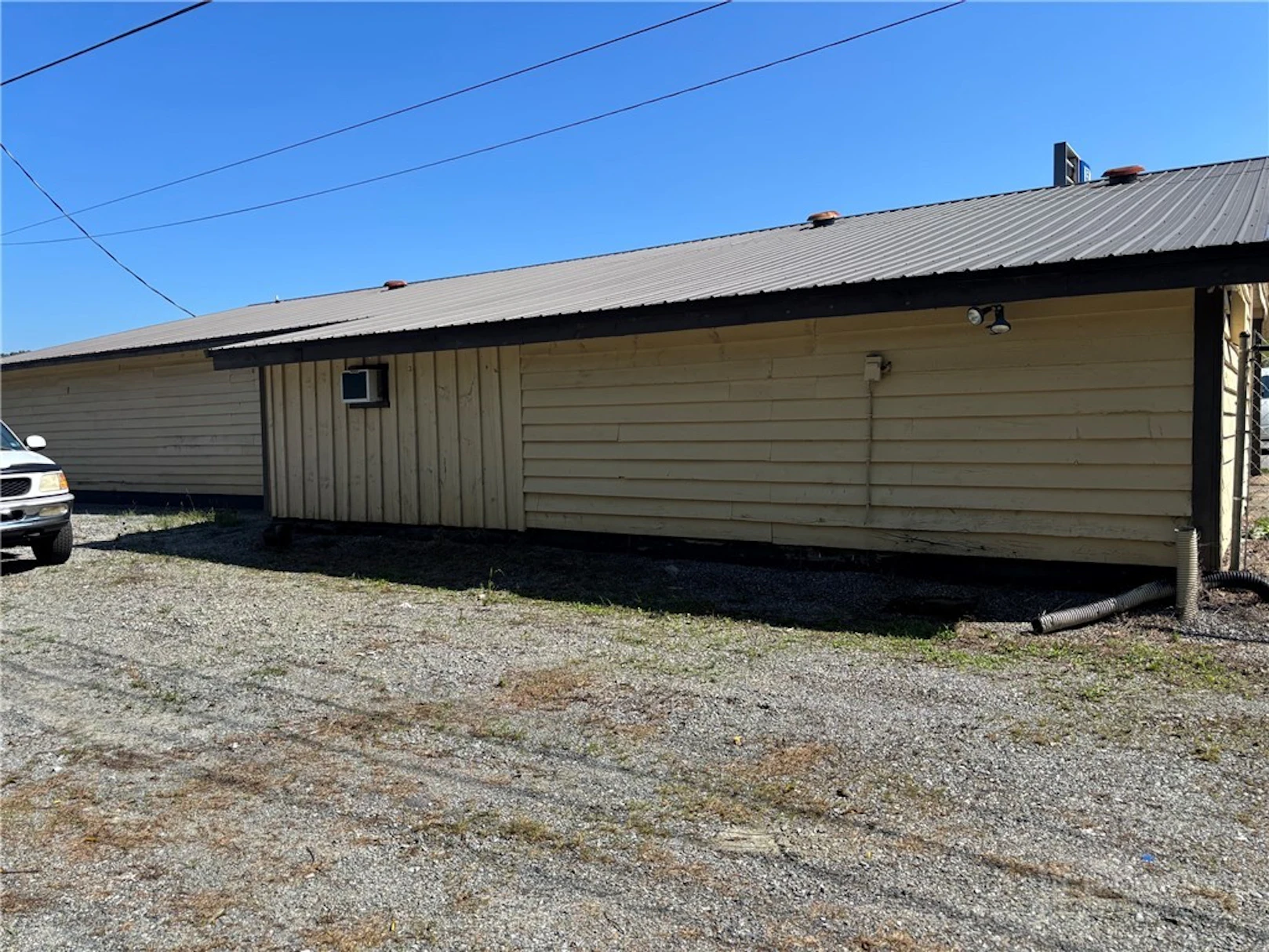 Image number 14 for the current listing