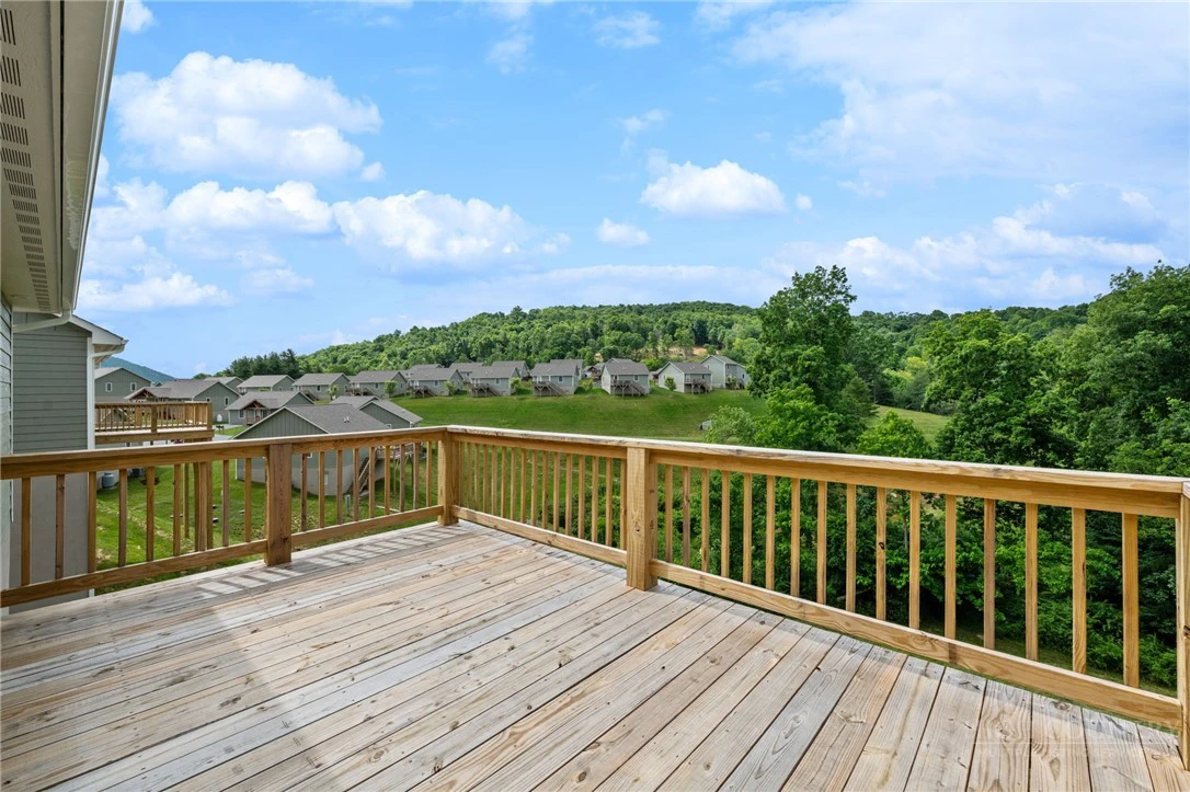 Image number 2 for the current listing