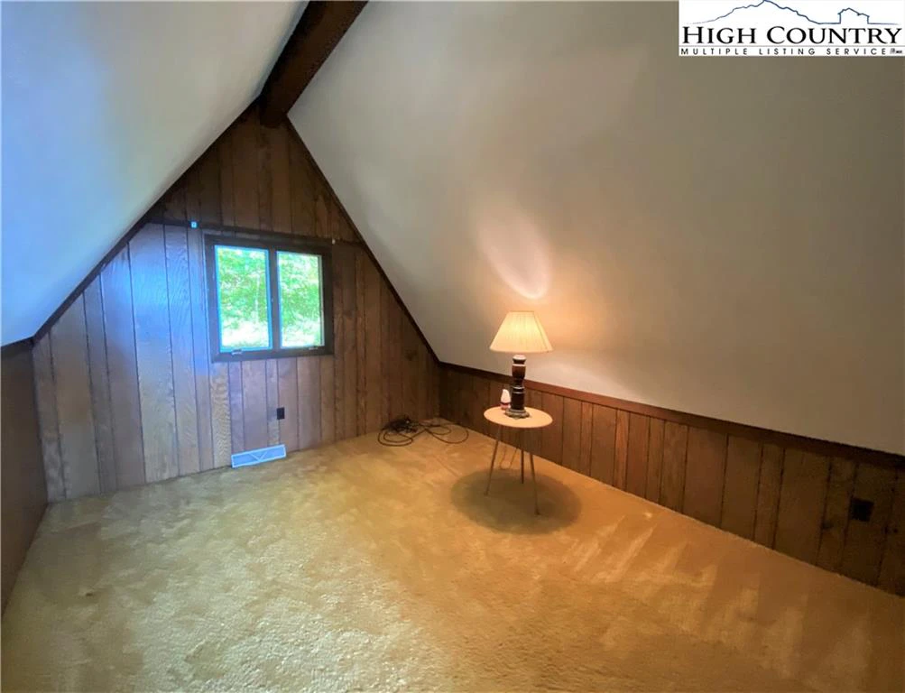 Image number 8 for the current listing
