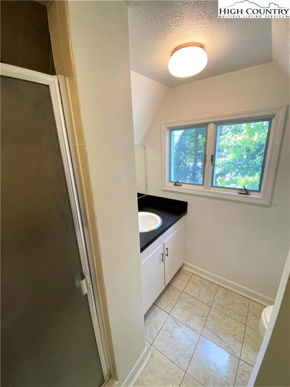 Image number 7 for the current listing