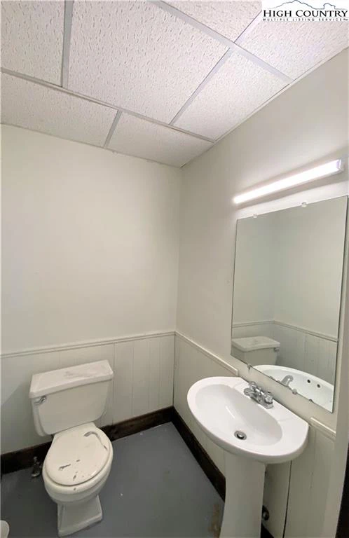 Image number 3 for the current listing