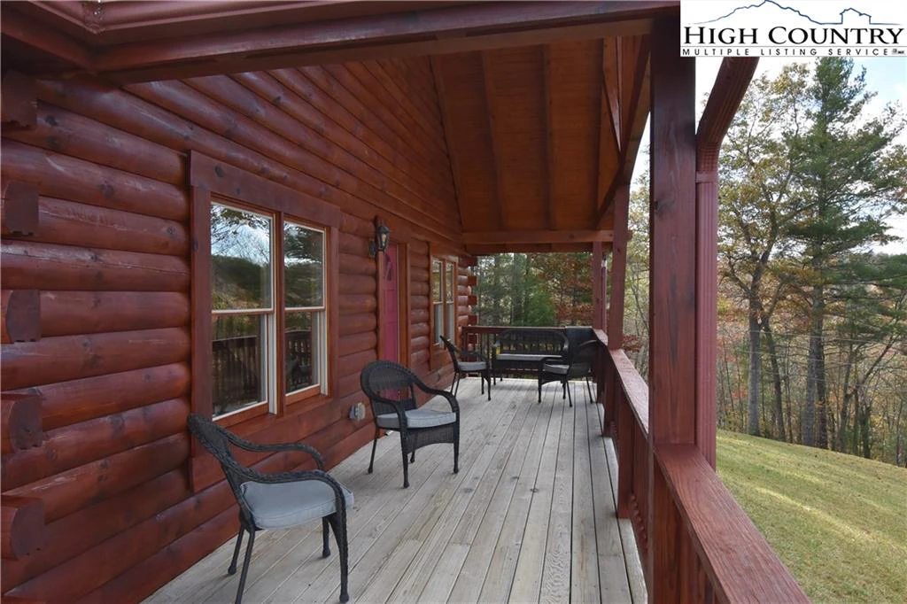 Image number 14 for the current listing