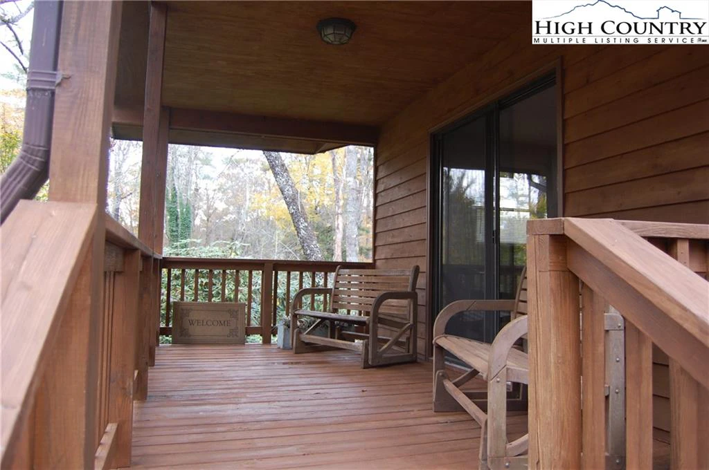 Image number 6 for the current listing