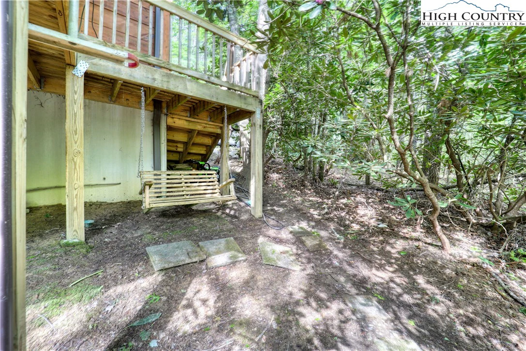 Image number 11 for the current listing