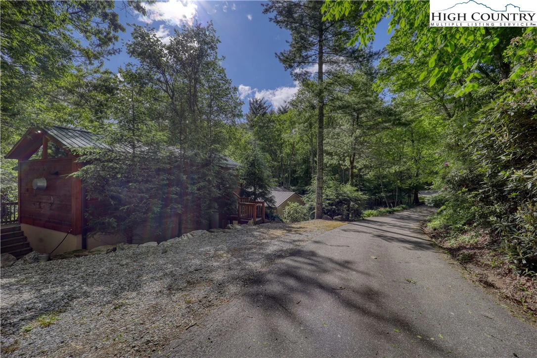 Image number 7 for the current listing