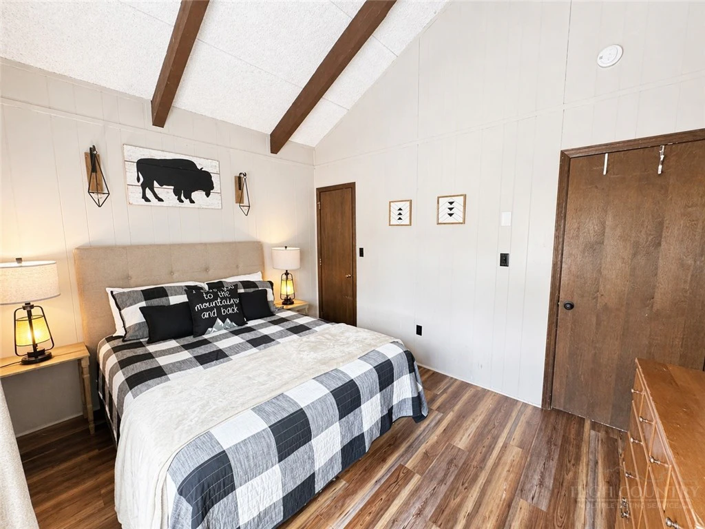 Image number 9 for the current listing