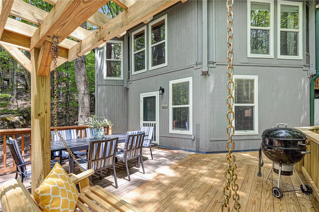 Image number 12 for the current listing
