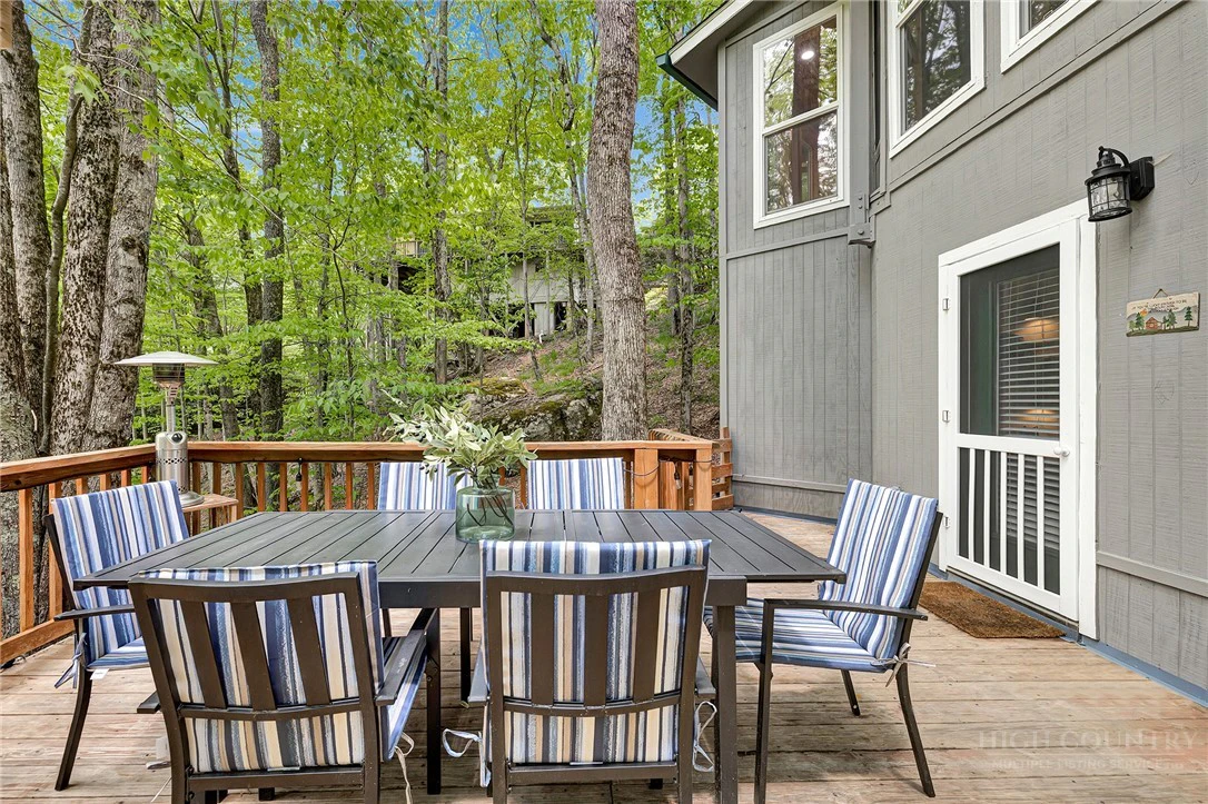 Image number 2 for the current listing