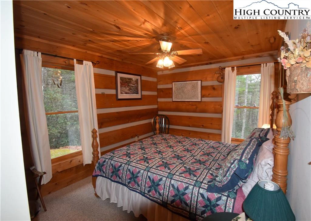 Image number 12 for the current listing